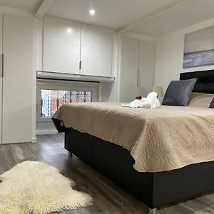Appartement Duplex Situe A 2min De La Gare Du Nord, Brussel